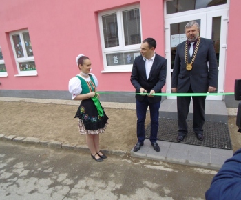 Slávnostné otvorenie komunitného centra v obci Bystré