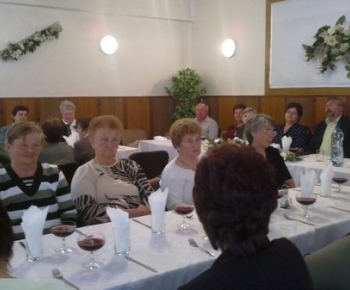 Posedenie dôchodcov pri príležitosti Dňa matiek 2013
