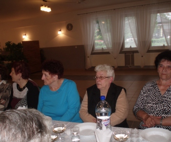 Posedenie dôchodcov pri príležitosti Dňa matiek 2014